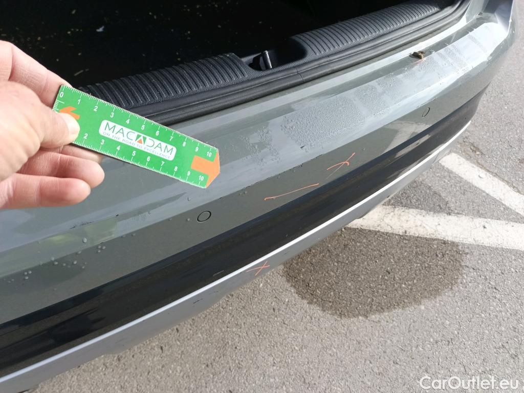  Audi  Q2 AUDI  / 2016 / 5P / todoterreno Design 30 TFSI 85kW (116CV) #17