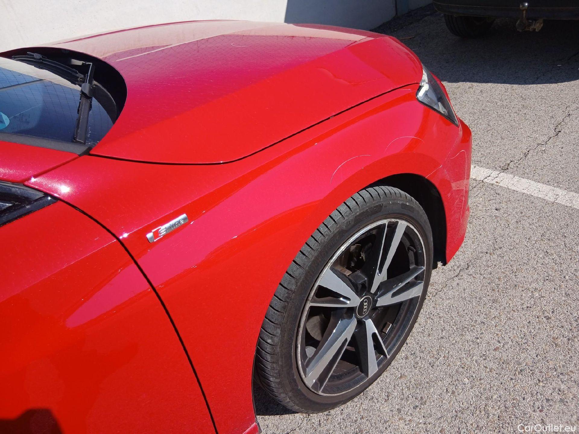  Audi  A3 AUDI  / 2020 / 5P / berlina con portón Sportback Black line 35 TDI 110kW S tron #36