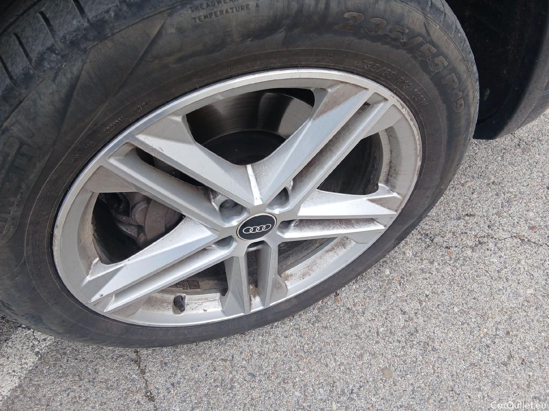  Audi  Q5 AUDI  / 2020 / 5P / todoterreno S line 40 TDI 150kW quattro-ultra #44