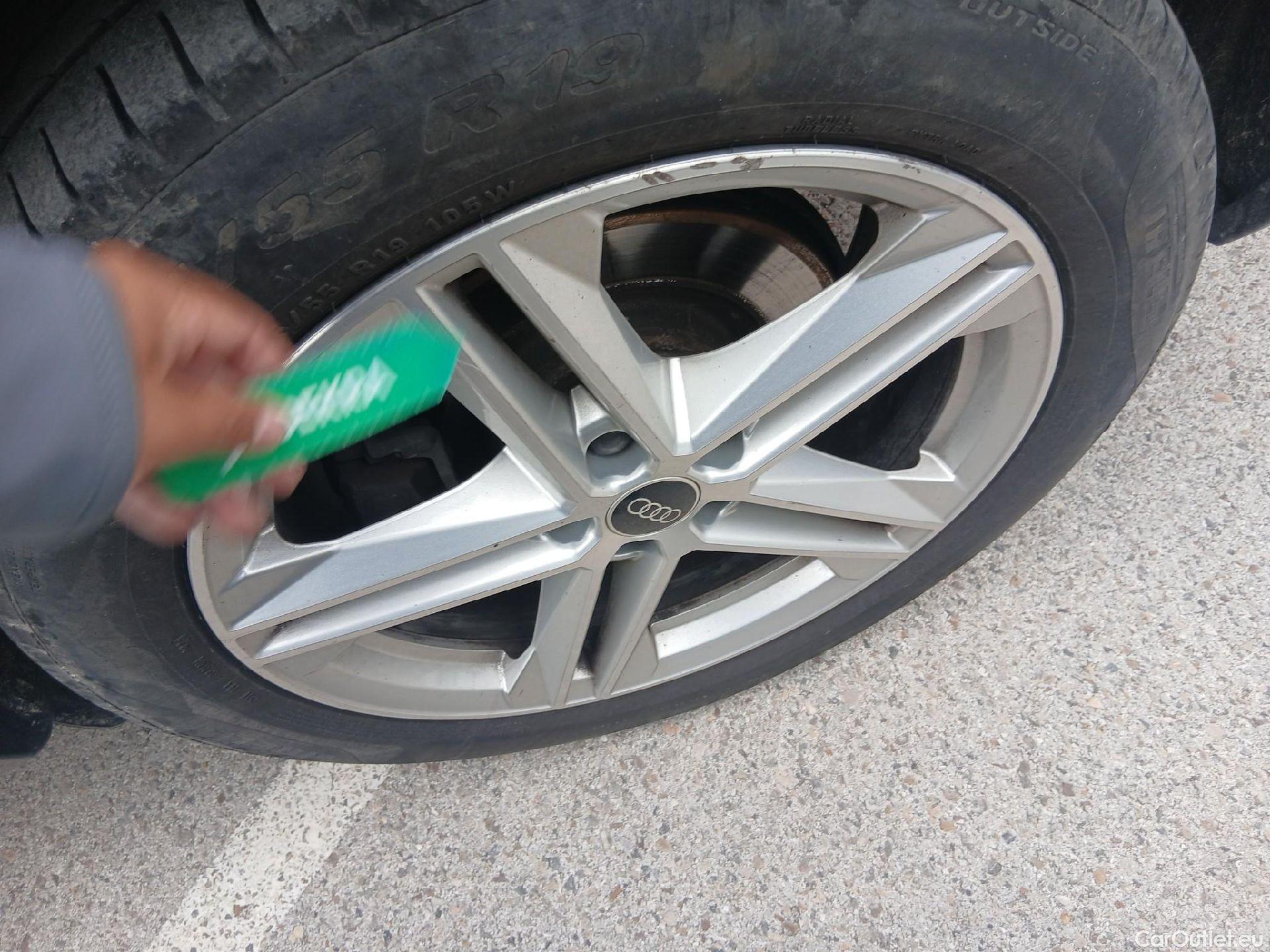  Audi  Q5 AUDI  / 2020 / 5P / todoterreno S line 40 TDI 150kW quattro-ultra #29