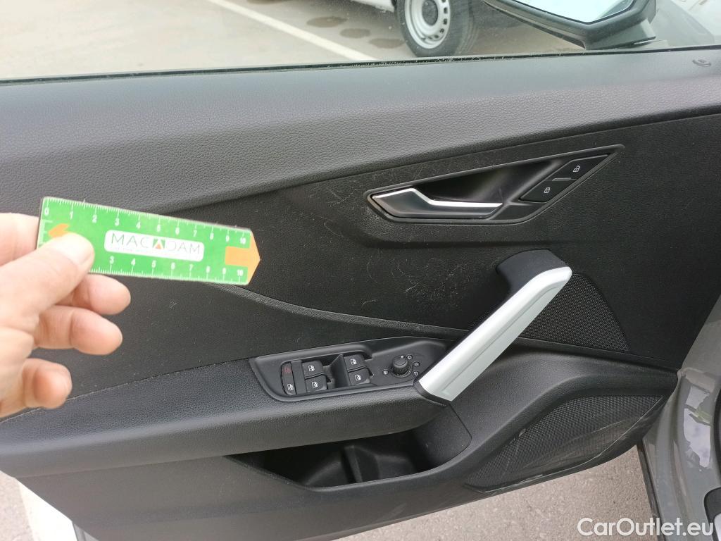  Audi  Q2 AUDI  / 2016 / 5P / todoterreno Design 30 TFSI 85kW (116CV) #11