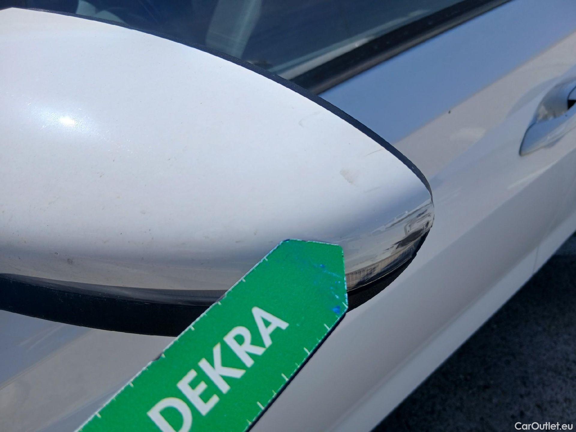  Hyundai  i20 HYUNDAI  / 2020 / 5P / berlina con portón 1.0 TGDI 74kW (100CV) 48V Essence #15