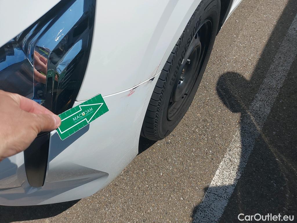  Peugeot  208 PEUGEOT  / 2019 / 5P / berlina con portón PureTech 55kW (75CV) Like #17