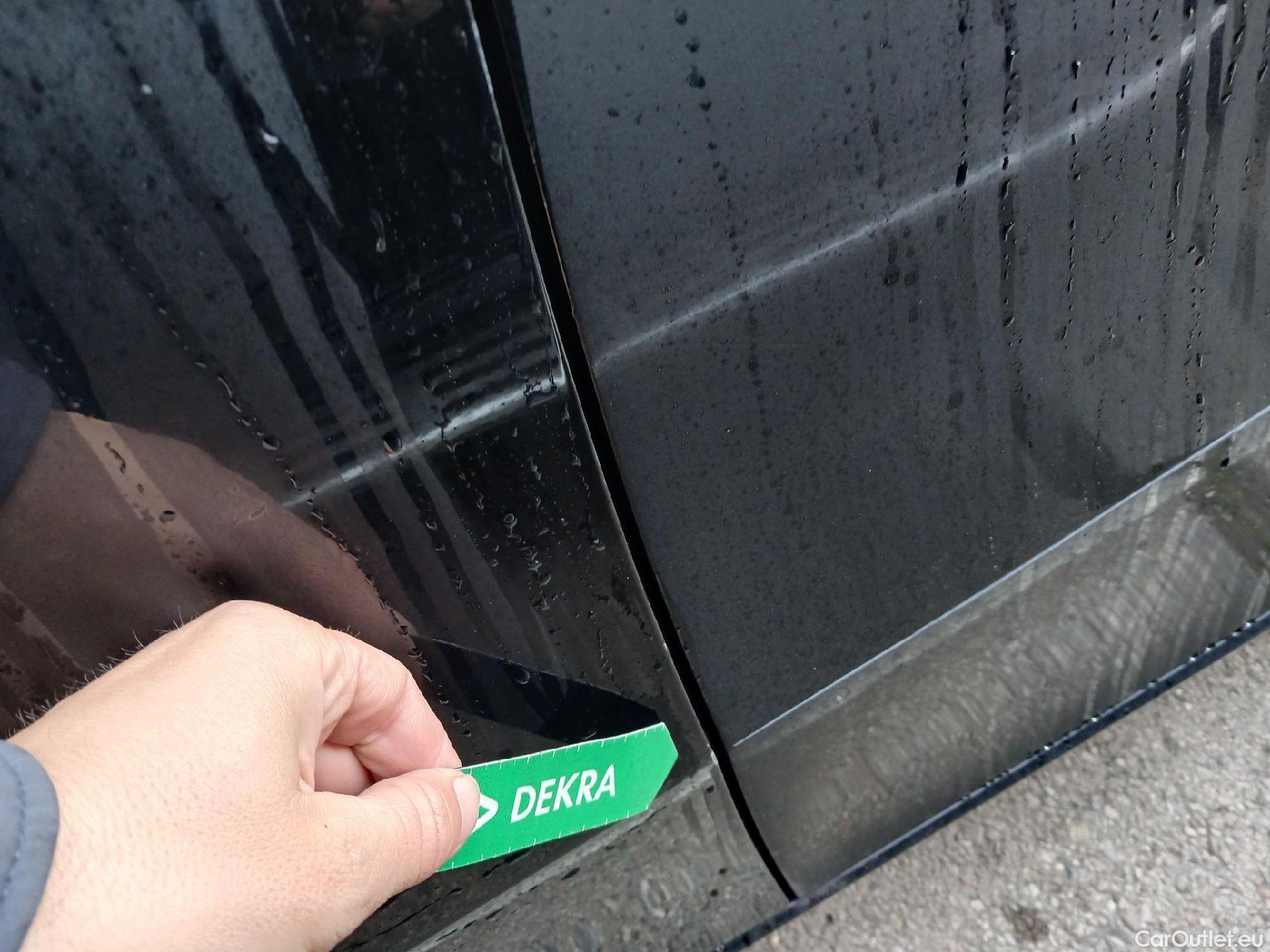  Mercedes  A-Klasse MERCEDES-BENZ Clase A / 2018 / 5P / berlina con portón A 180 d #7