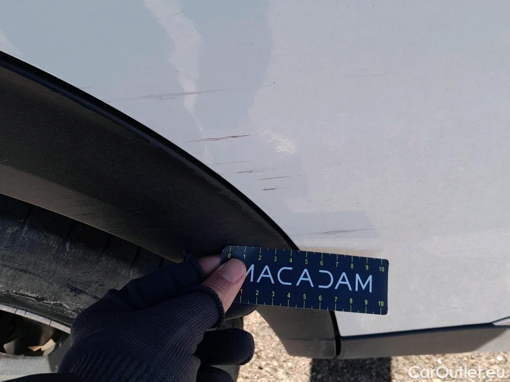  Peugeot  2008 PEUGEOT  / 2019 / 5P / todoterreno Allure BlueHDI 81kW (110CV) #2