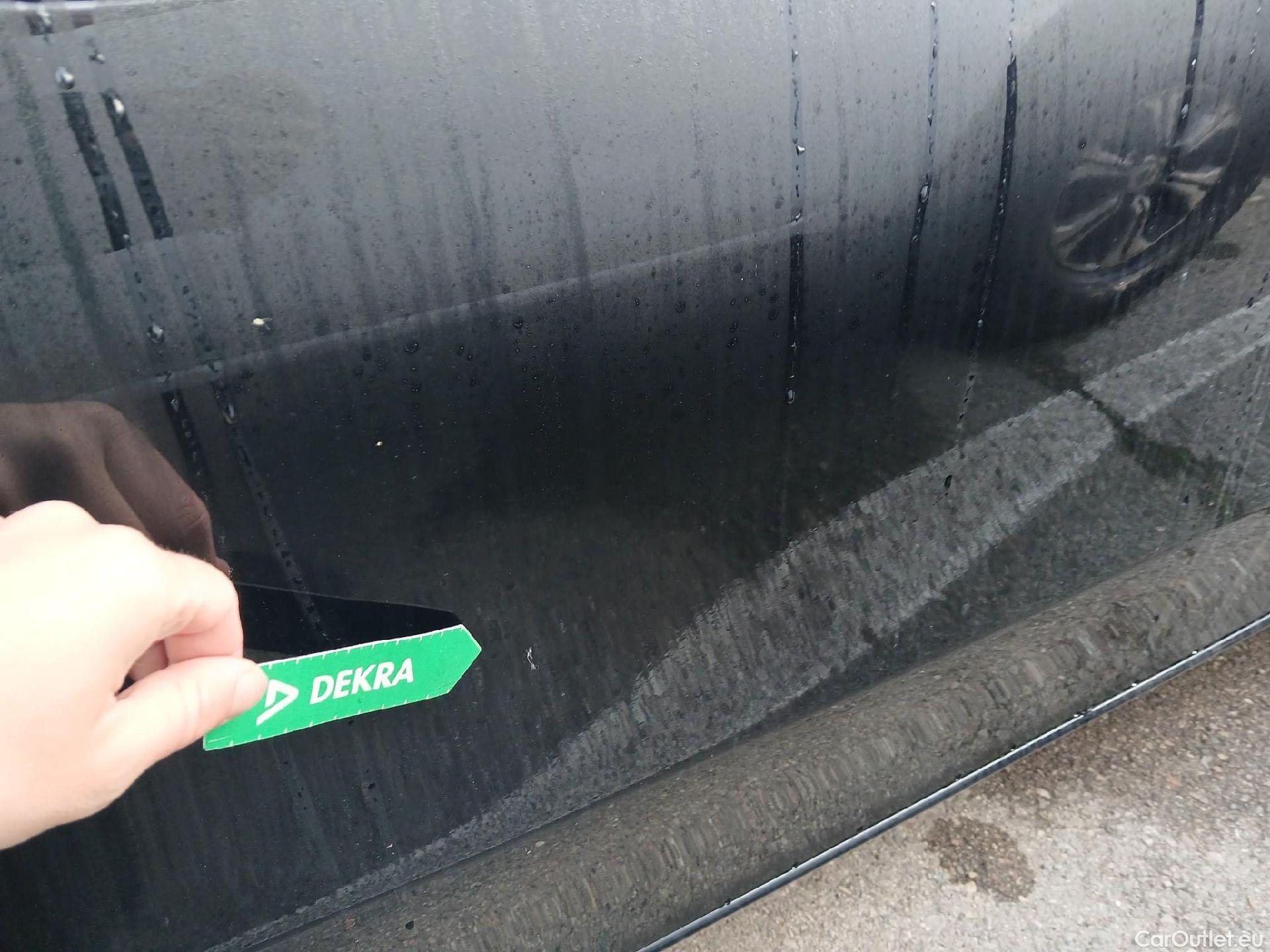  Mercedes  A-Klasse MERCEDES-BENZ Clase A / 2018 / 5P / berlina con portón A 180 d #24