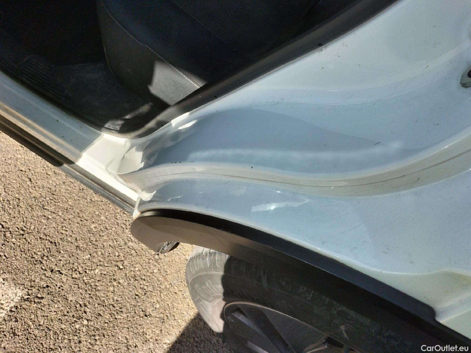  Nissan  Qashqai NISSAN  / 2021 / 5P / todoterreno DIG-T 103kW (140CV) mHEV 4x2 Acenta #23