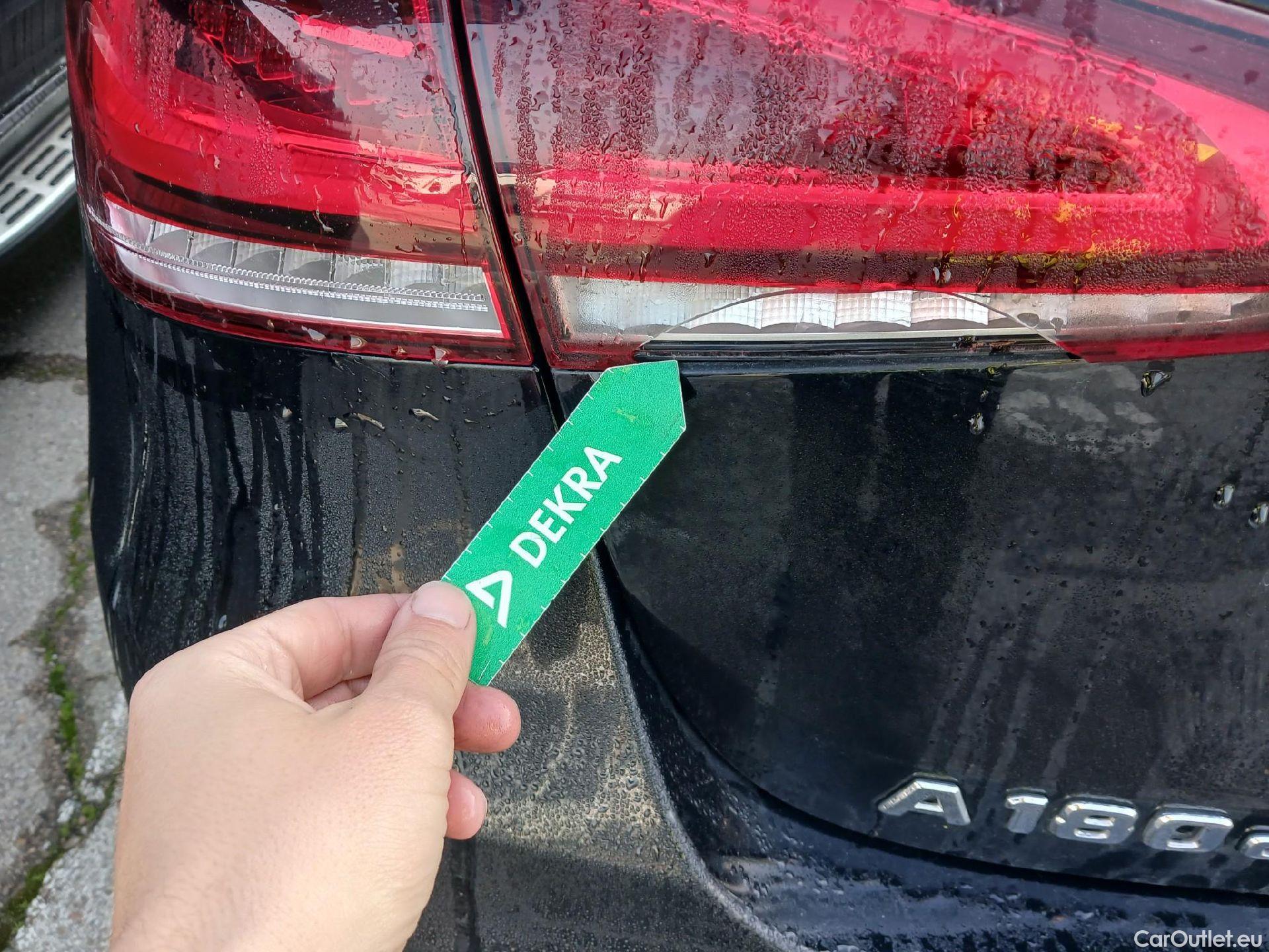  Mercedes  A-Klasse MERCEDES-BENZ Clase A / 2018 / 5P / berlina con portón A 180 d #19