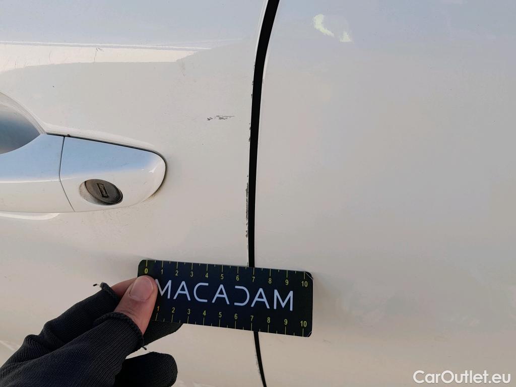  Peugeot  2008 PEUGEOT  / 2019 / 5P / todoterreno Allure BlueHDI 81kW (110CV) #6