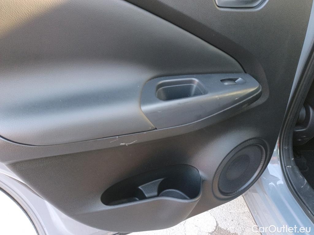  Nissan  Juke NISSAN  / 2019 / 5P / crossover DIG-T 84 kW (114 CV) DCT 7 Vel. Kiiro(SP) #13