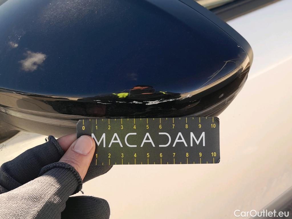  Peugeot  2008 PEUGEOT  / 2019 / 5P / todoterreno Allure BlueHDI 81kW (110CV) #13