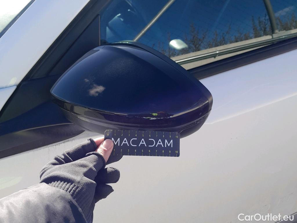  Peugeot  2008 PEUGEOT  / 2019 / 5P / todoterreno Allure BlueHDI 81kW (110CV) #12