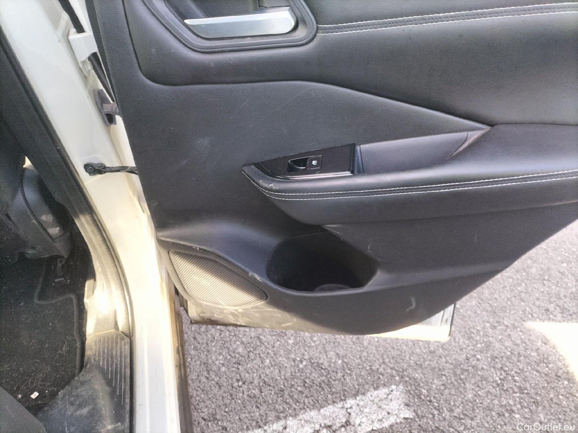  Nissan  Qashqai NISSAN  / 2021 / 5P / todoterreno DIG-T 103kW (140CV) mHEV 4x2 Acenta #59