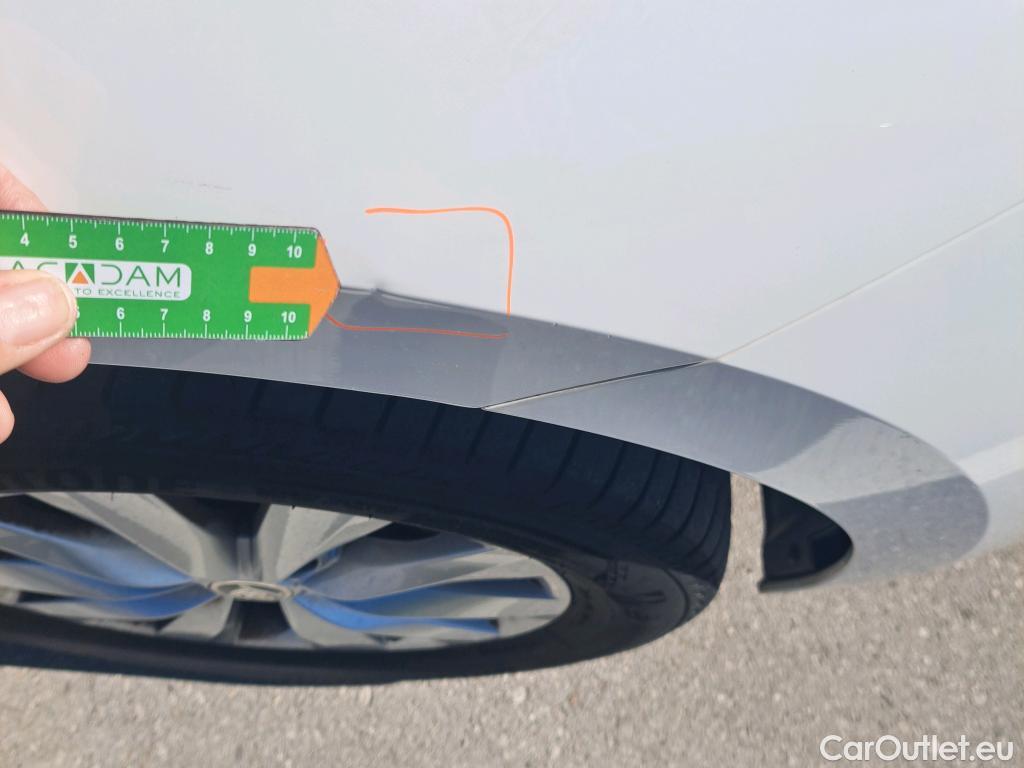  Skoda  KAMIQ SKODA  1.0 TSI 81kW (110CV) DSG Ambition #6