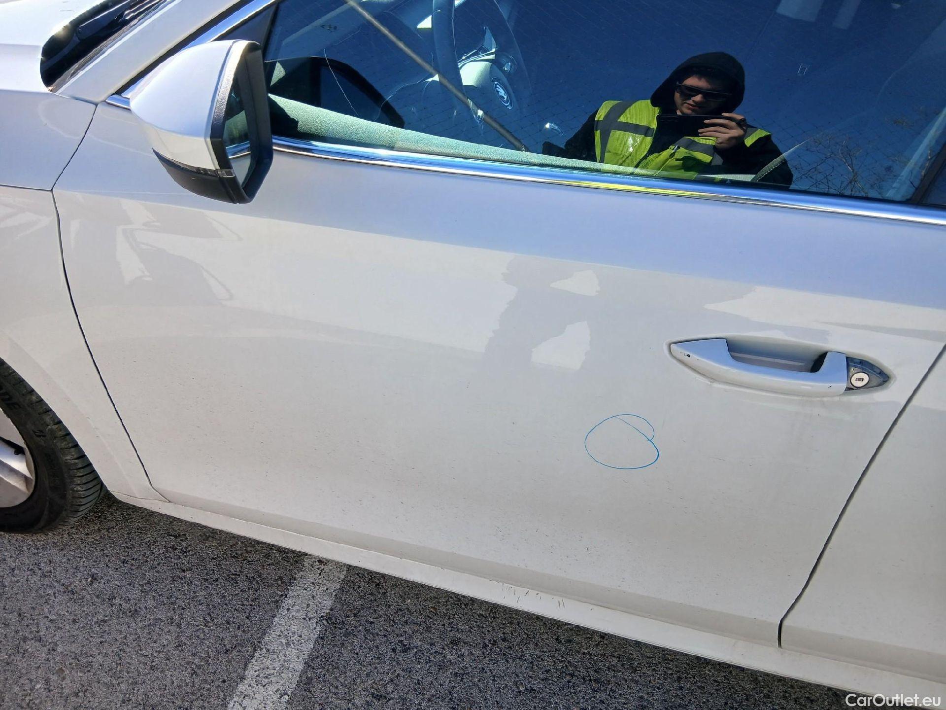  Skoda  Octavia SKODA  / 2020 / 5P / berlina con portón 2.0 TDI 85kW (115 CV) Manual Ambition #12