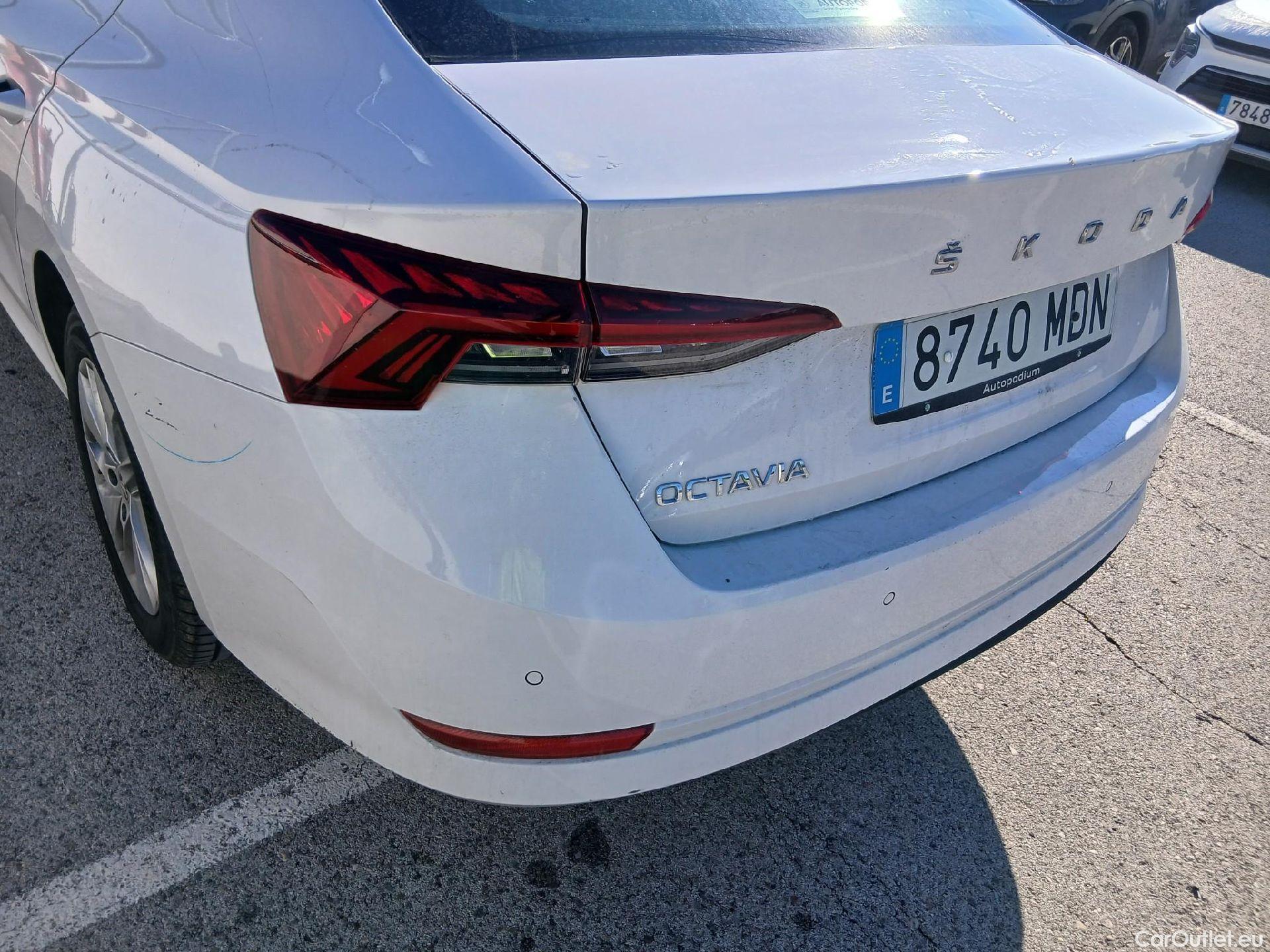  Skoda  Octavia SKODA  / 2020 / 5P / berlina con portón 2.0 TDI 85kW (115 CV) Manual Ambition #21