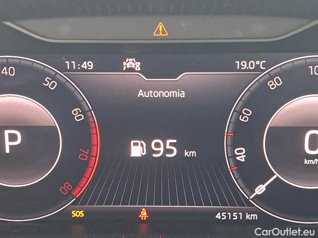  Skoda  KAMIQ SKODA  1.0 TSI 81kW (110CV) DSG Ambition #24