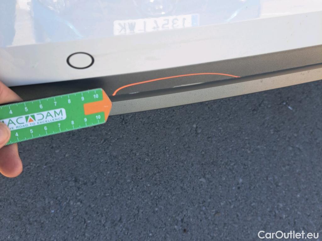  Skoda  KAMIQ SKODA  1.0 TSI 81kW (110CV) DSG Ambition #11