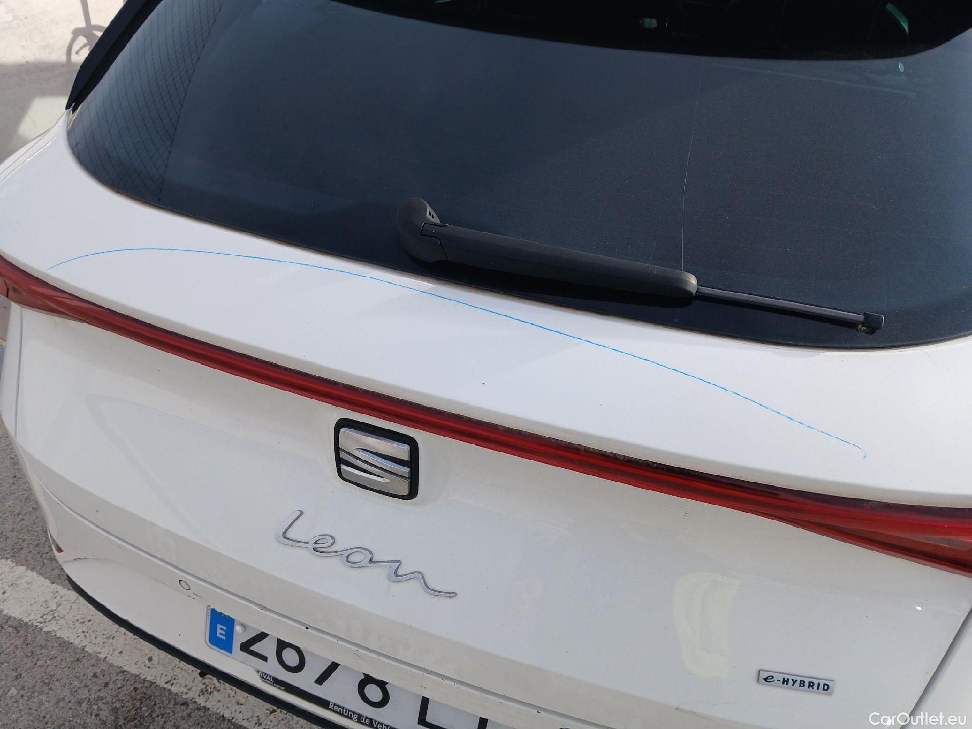  Seat  Leon SEAT Nuevo León / 2020 / 5P / familiar SP 1.4 e-Hybrid DSG S&S Xcellence Go L #33