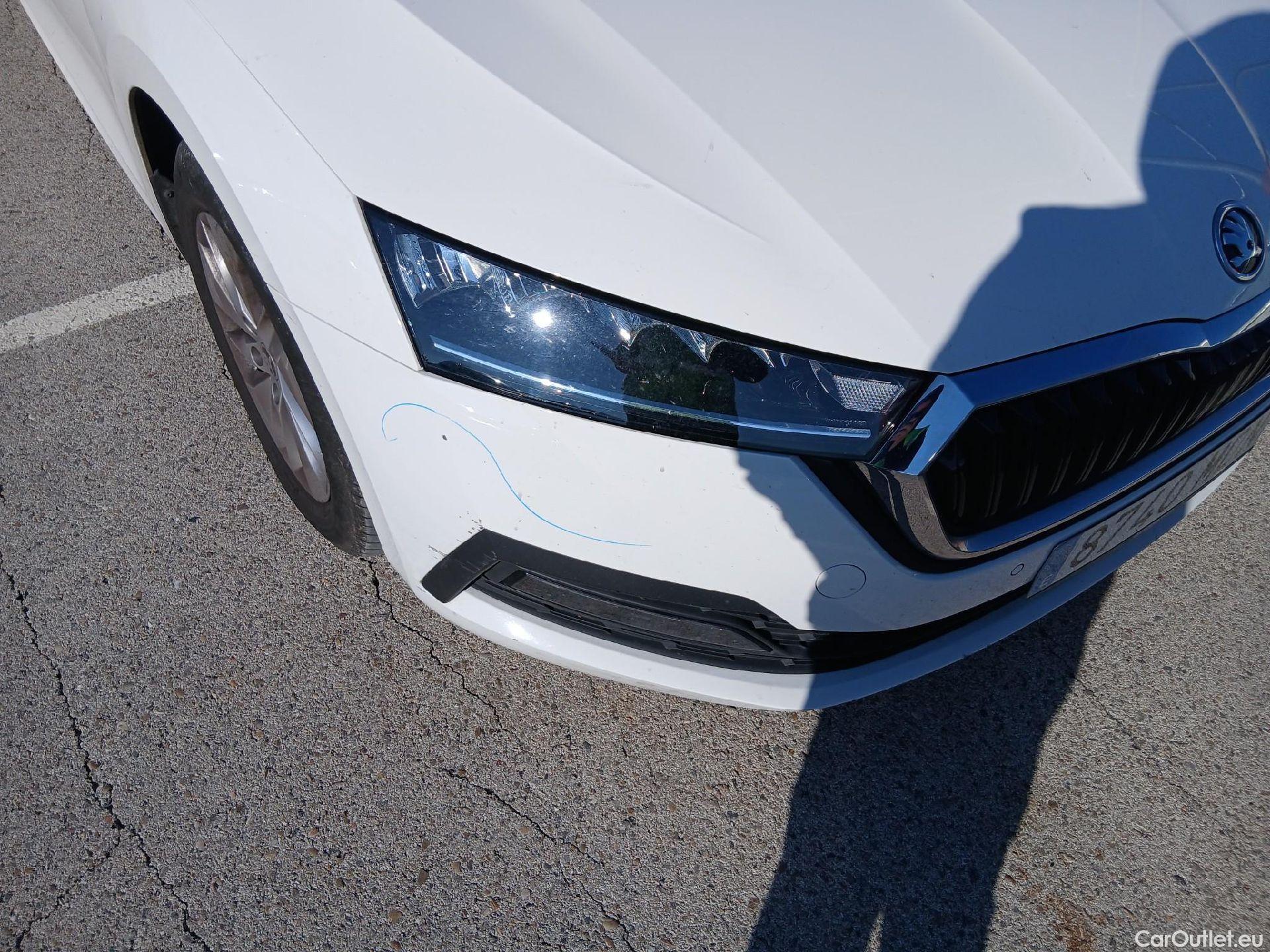  Skoda  Octavia SKODA  / 2020 / 5P / berlina con portón 2.0 TDI 85kW (115 CV) Manual Ambition #4