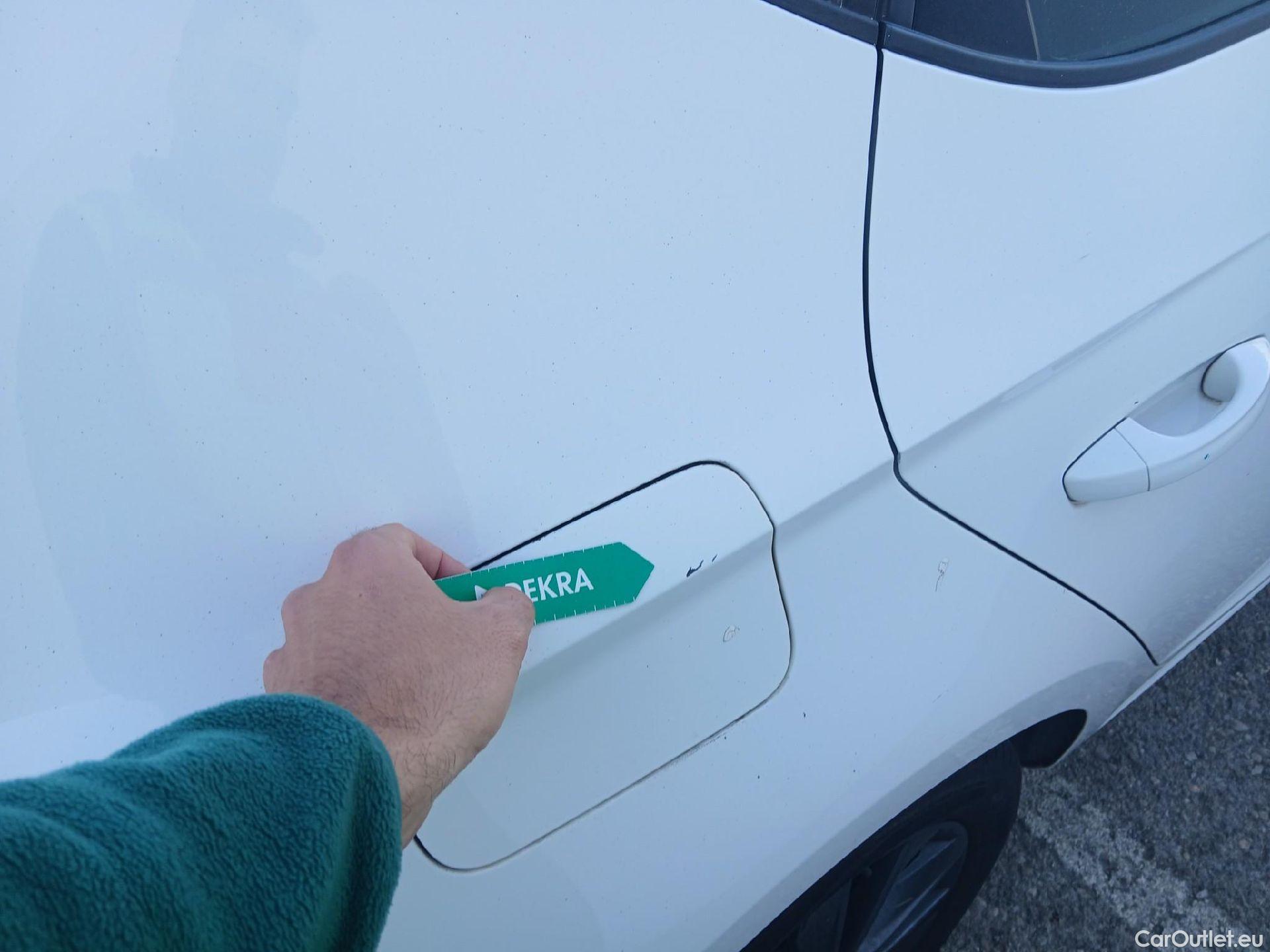  Seat  Leon SEAT León / 2016 / 5P / berlina con portón 1.5 TSI 95kW (130CV) St&Sp Style Visio Edition #9