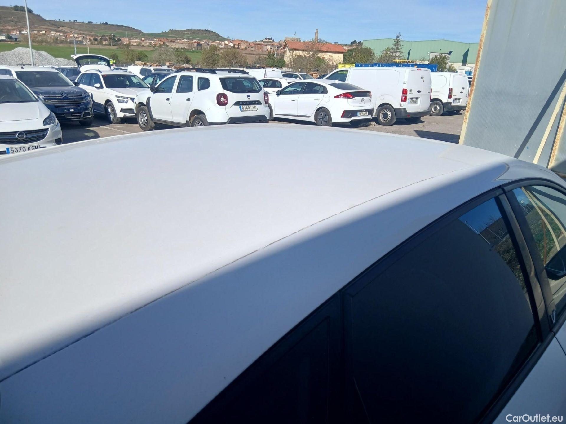  Seat  Leon SEAT León / 2016 / 5P / berlina con portón 1.5 TSI 95kW (130CV) St&Sp Style Visio Edition #12