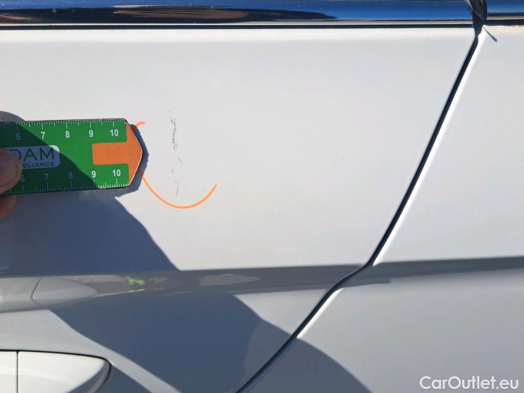  Skoda  KAMIQ SKODA  1.0 TSI 81kW (110CV) DSG Ambition #17