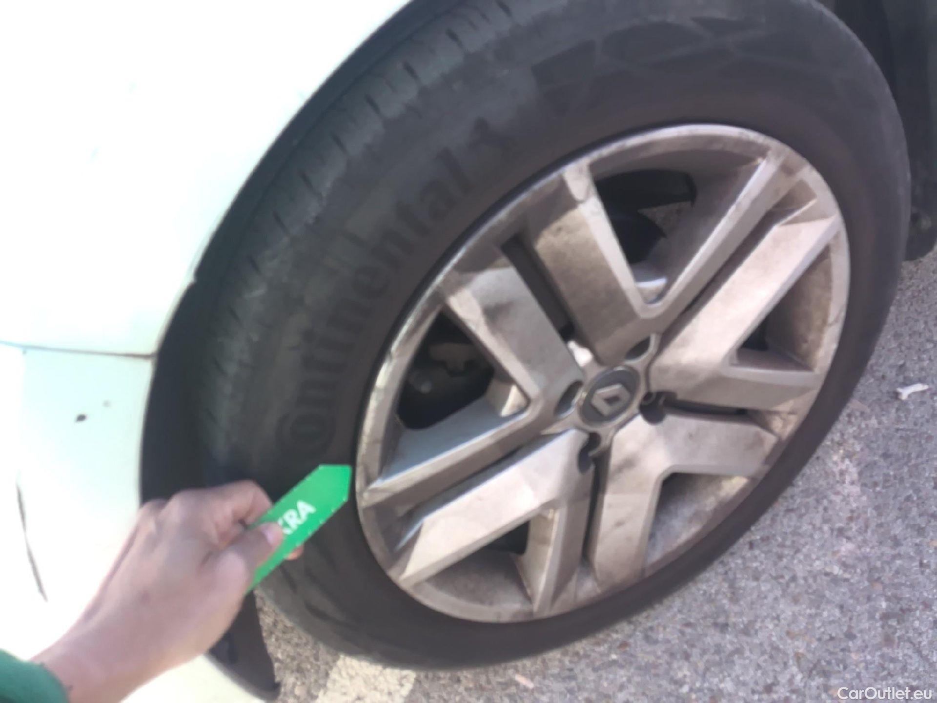  Renault  Clio RENAULT  / 2019 / 5P / berlina con portón Intens TCe 74 kW (100CV) GLP #6