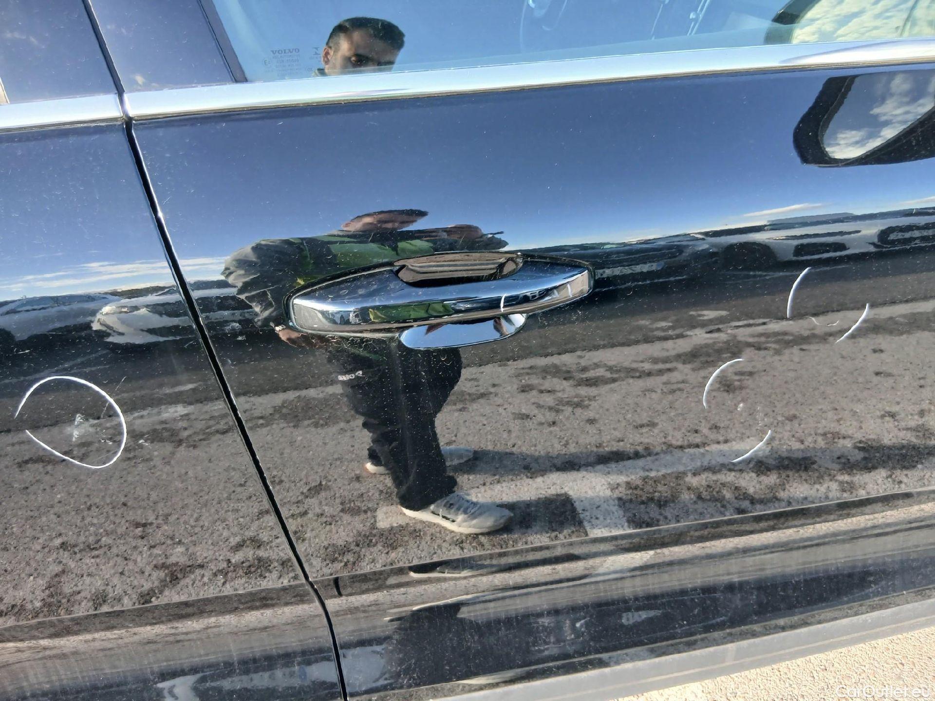  Volvo  XC 40 VOLVO XC40 / 2017 / 5P / todoterreno 1.5 T5 Twin Recharge Inscription Ex Auto #41