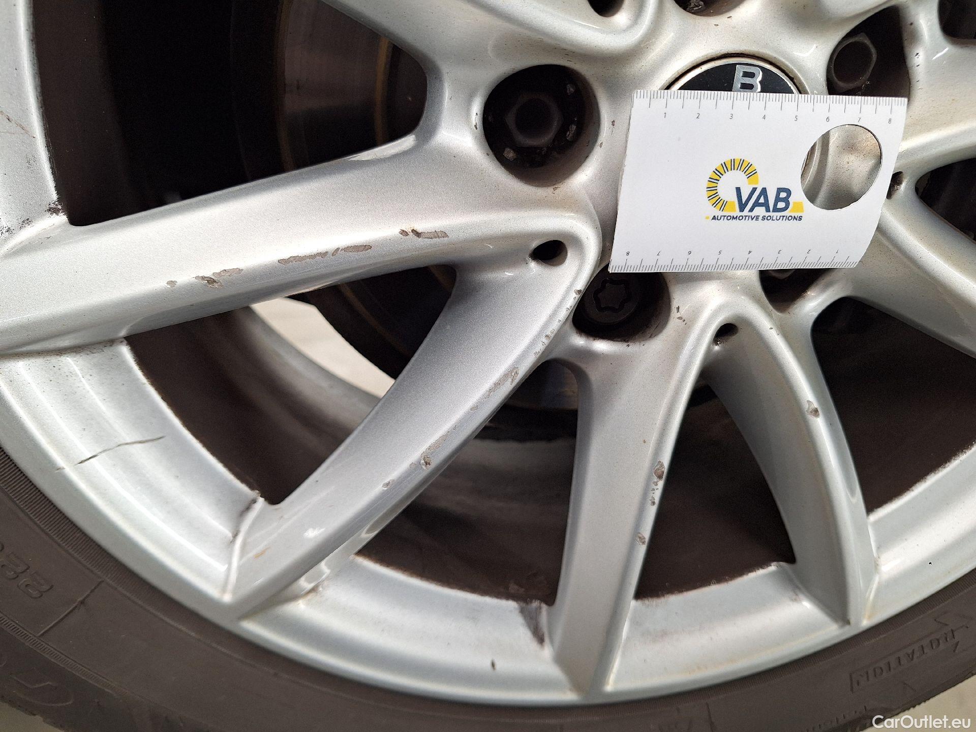  Bmw  X1 BMW,  FL'19, BMW  sDrive18d (100 kW) 5d #37