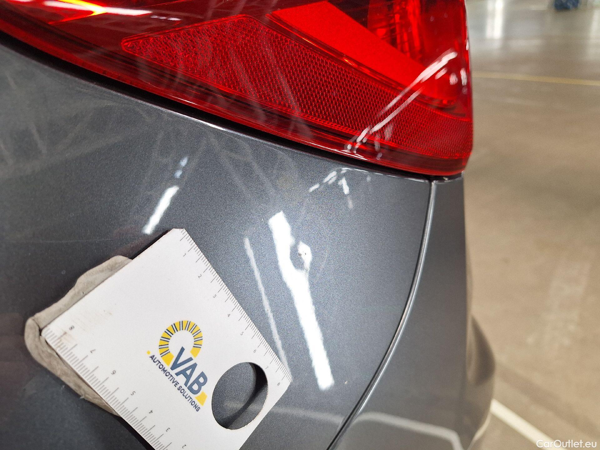  Bmw  X1 BMW,  FL'19, BMW  sDrive16dA (85 kW) 5d #4