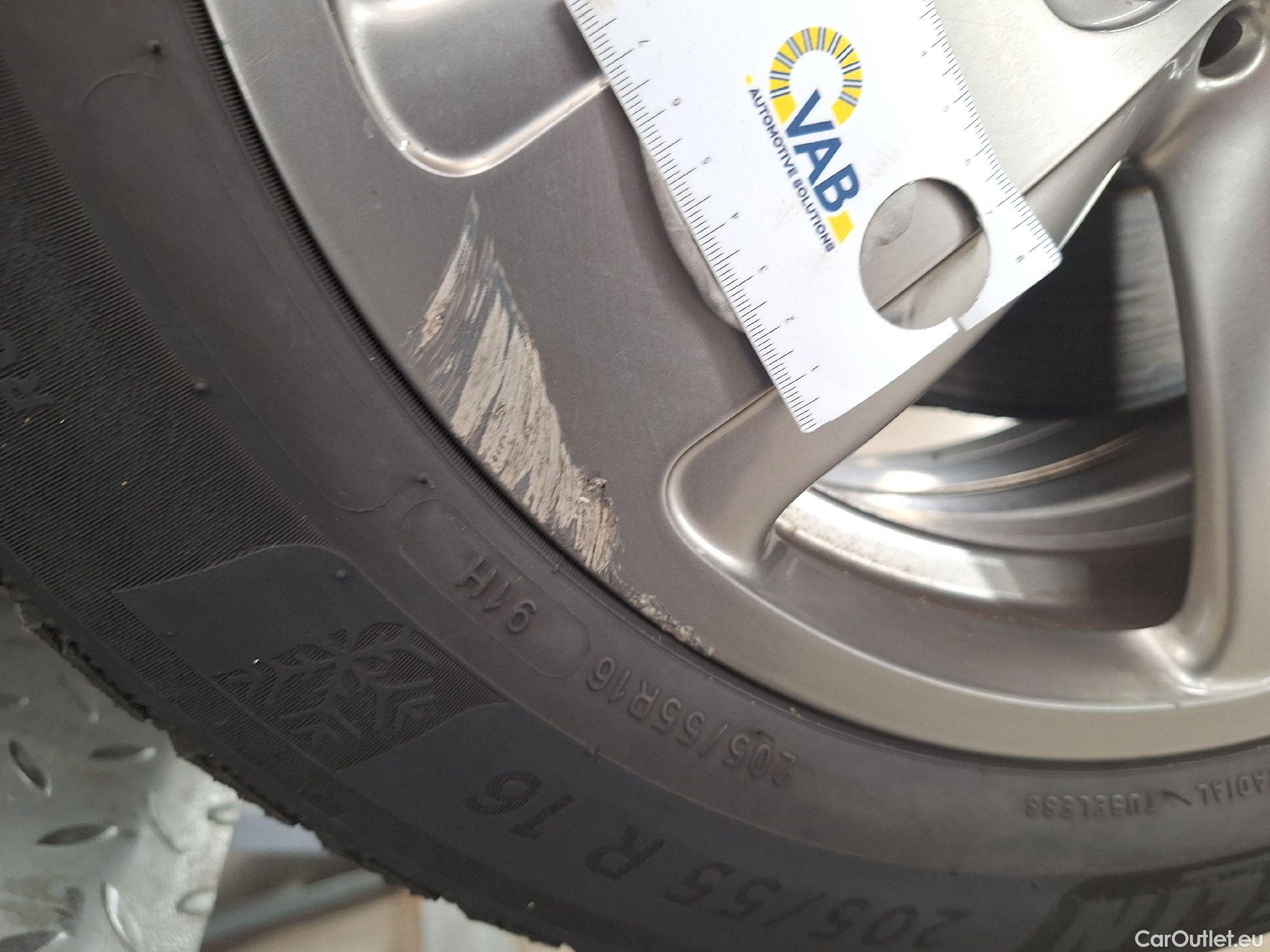  Bmw  Serie 1 BMW, 1-serie '19, BMW 1 Reeks Hatch 116dA (85 kW) 5d #12