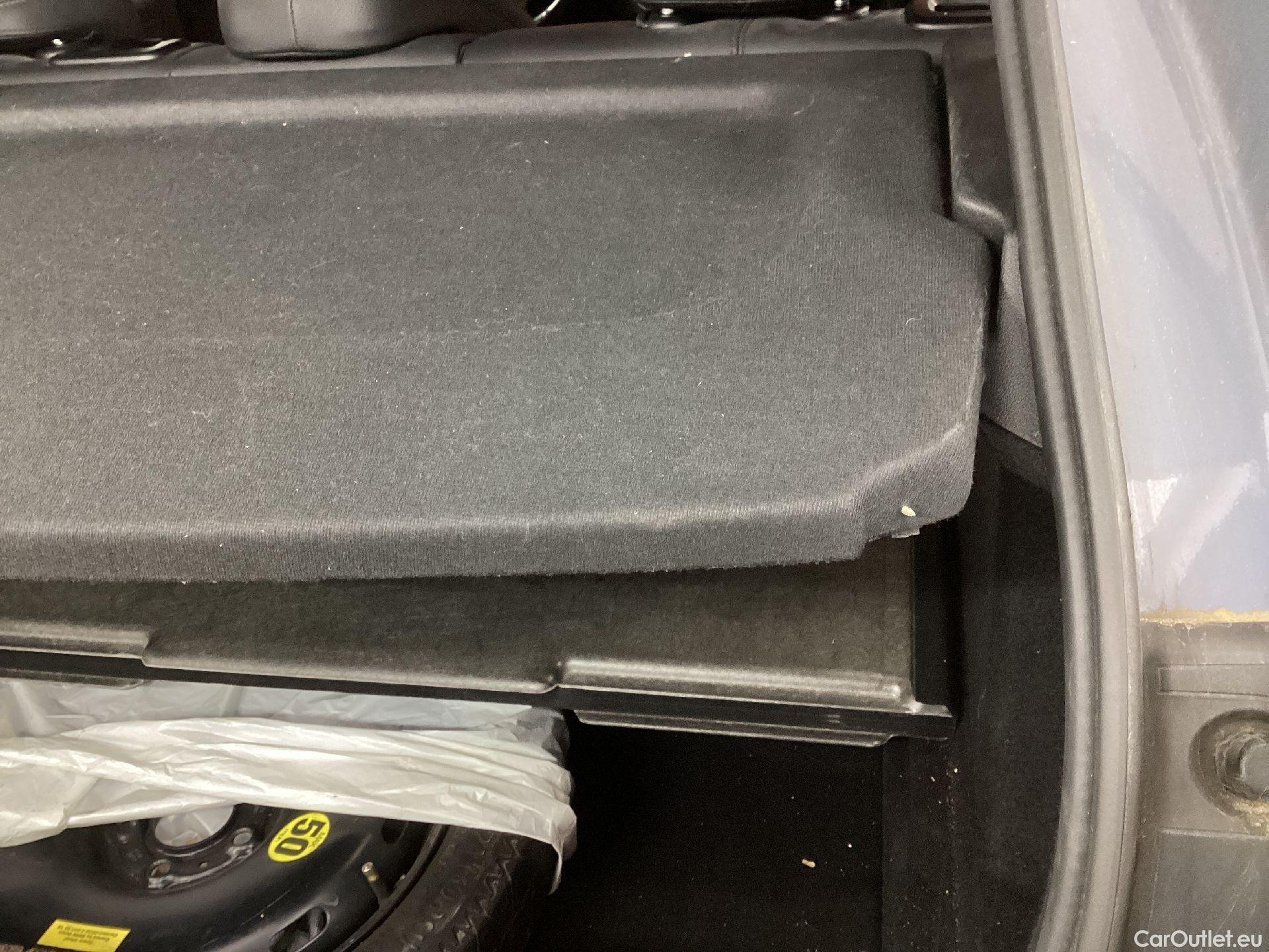  Bmw  Serie 1 BMW, 1-serie '19, BMW 1 Reeks Hatch 118iA (103 kW) 5d #33