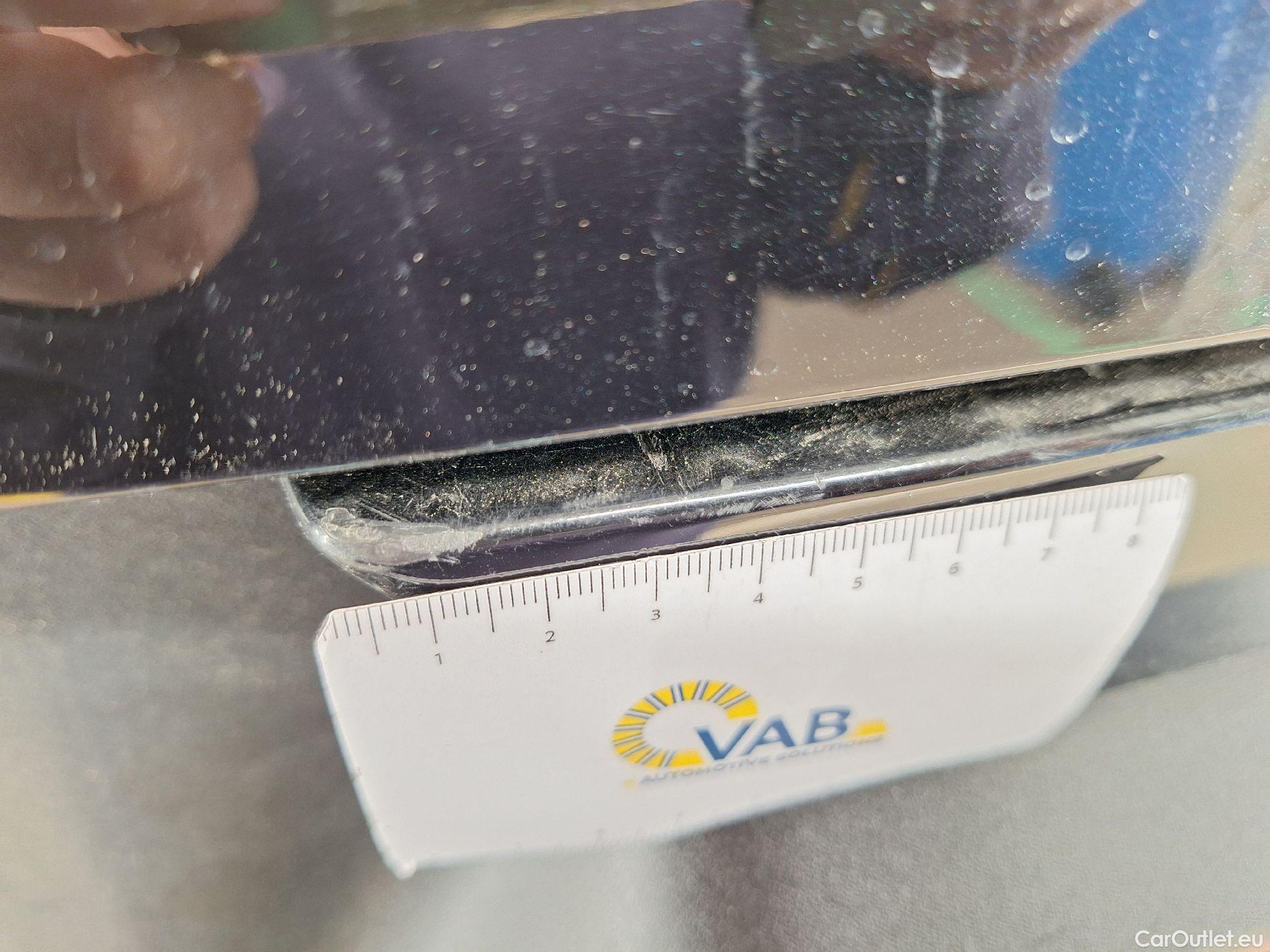  Volvo  XC 40 Volvo, XC40 '17, Volvo XC40 T2 Momentum Core 5d #30