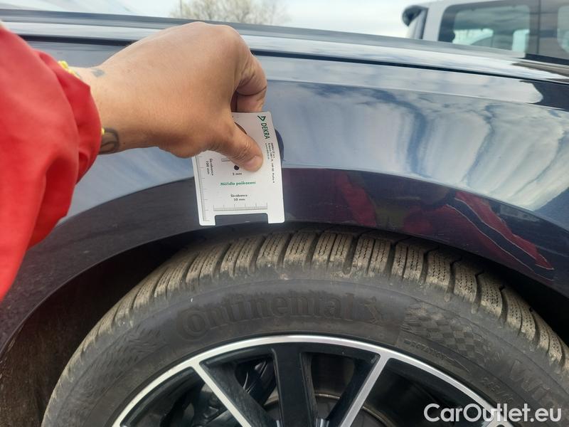  Audi  A8  (4N2/4N8)(10.2017->) S8 4.0 TFSI 420 quattro AT #24