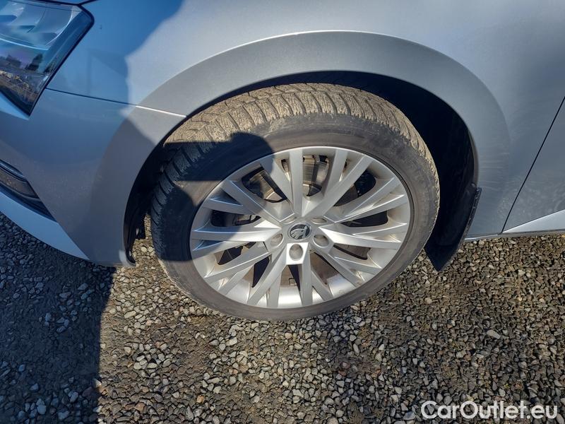  Skoda  Superb  (3V3)(2015) Supe.FL2.0TDI 110 Style #18
