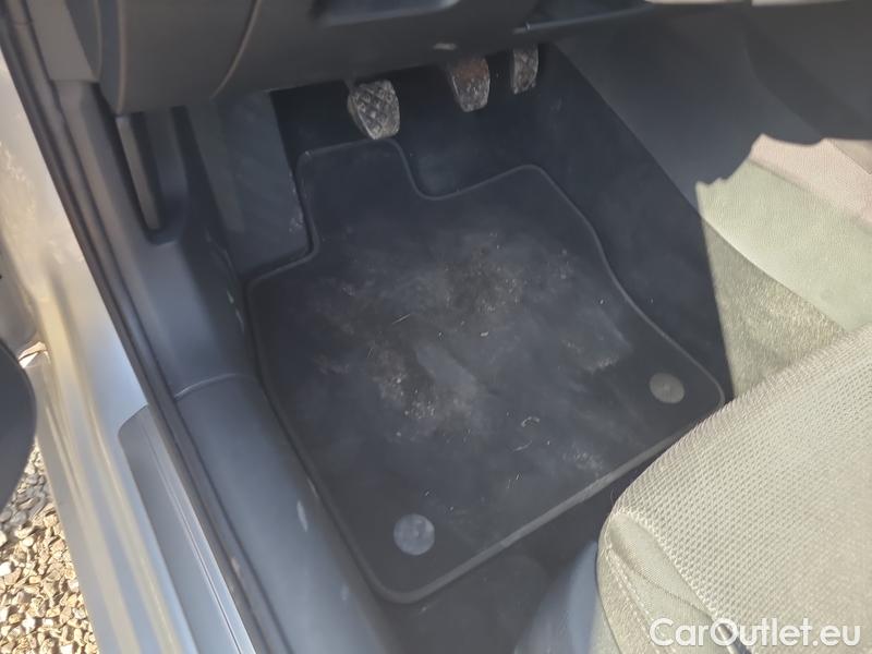  Skoda  Superb  (3V3)(2015) Supe.FL2.0TDI 110 Style #9