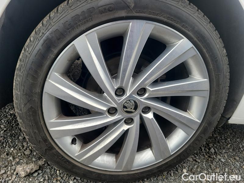  Skoda  Octavia  Combi (NX3)(2020) Oct.Com.1.4TSI 150 Style AT #22