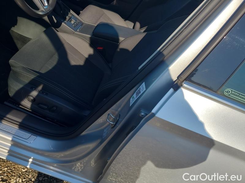  Skoda  Superb  (3V3)(2015) Supe.FL2.0TDI 110 Style #20