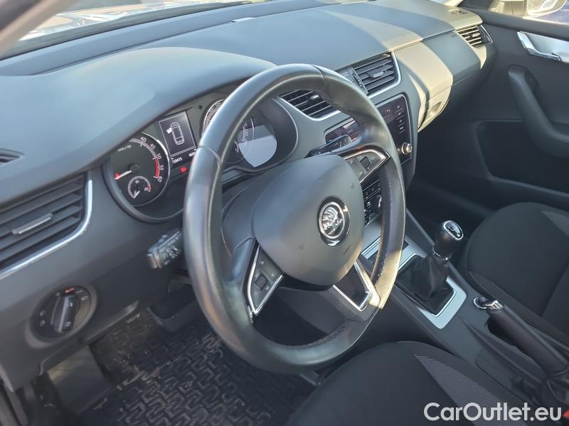  Skoda  Octavia  Combi  (5E5)(03.2017->)  Com 1.6TDI 85 Ambition #2