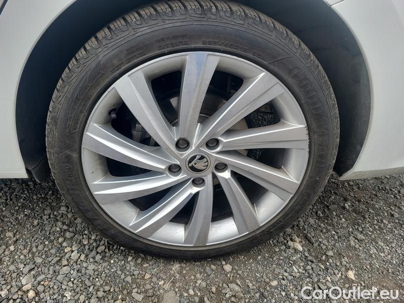  Skoda  Octavia  Combi (NX3)(2020) Oct.Com.1.4TSI 150 Style AT #10