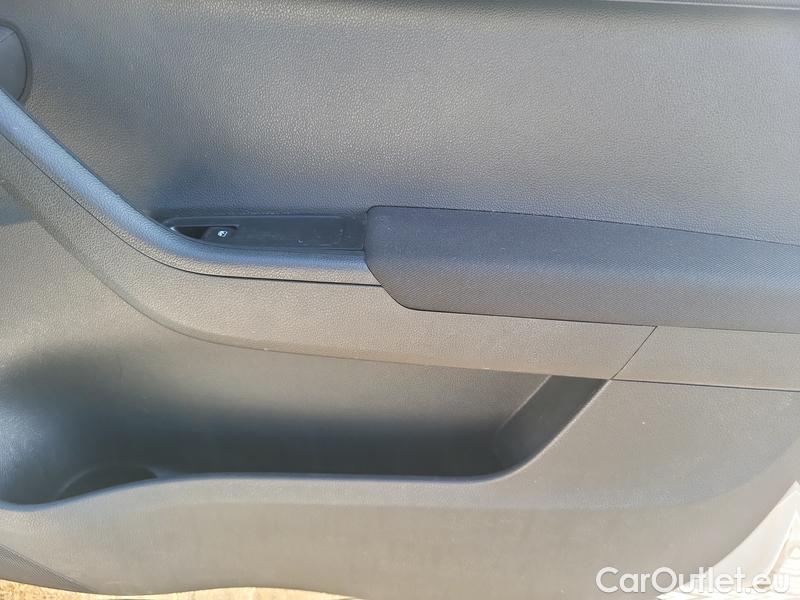  Skoda  Fabia  Combi (2015) Com.1.0TSI 70 Ambition 5d #27