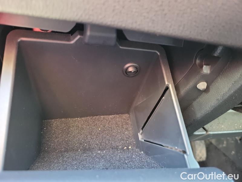  Skoda  Octavia  Combi (NX3)(2020) Oct.Combi 1.5TSI 110 Style #20