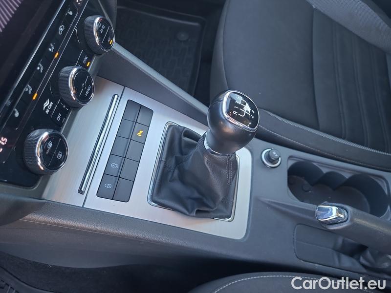  Skoda  Octavia  Combi  (5E5)(03.2017->)  Com 1.6TDI 85 Ambition #3