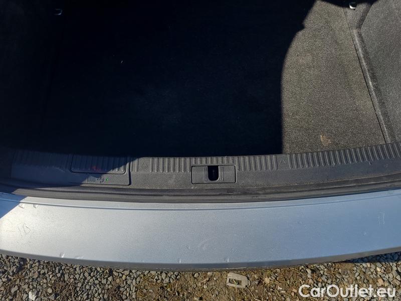  Skoda  Superb  (3V3)(2015) Supe.FL2.0TDI 110 Style #14