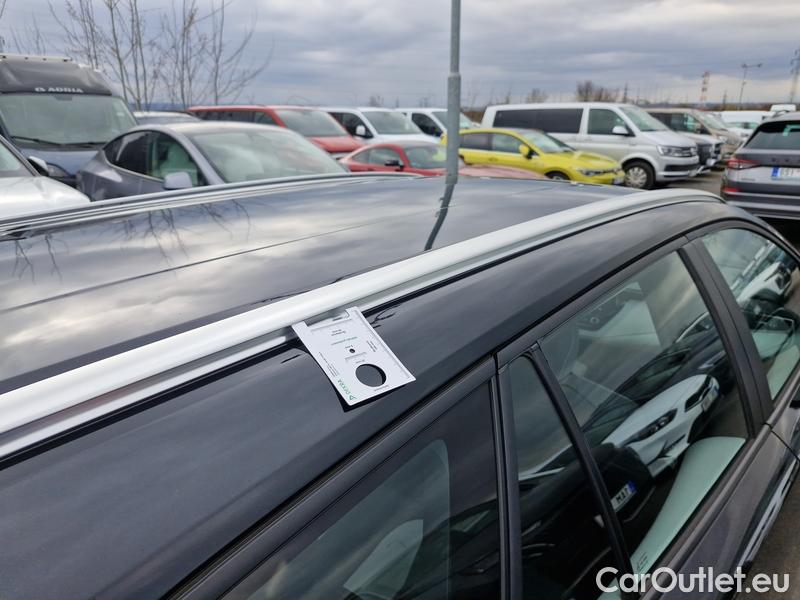  Toyota  Corolla  TouringSports (E21) (2019)  TS 2.0Hyb.Com.T.S.T.AT #31