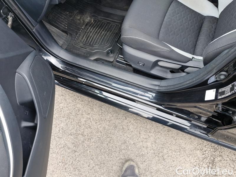  Toyota  Corolla  TouringSports (E21) (2019)  TS 2.0Hyb.Com.T.S.T.AT #9