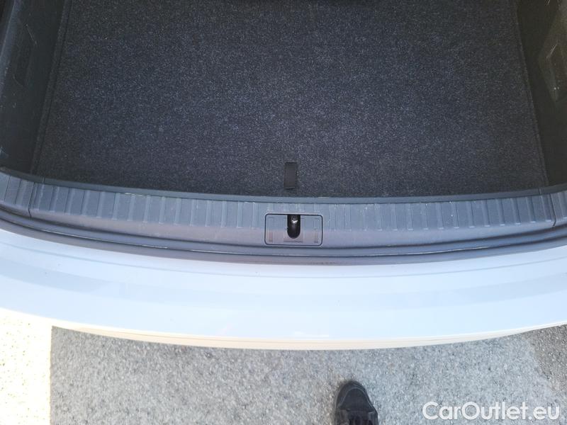  Skoda  Octavia  Combi (NX3)(2020) Oct.Combi 1.5TSI 110 Style #11