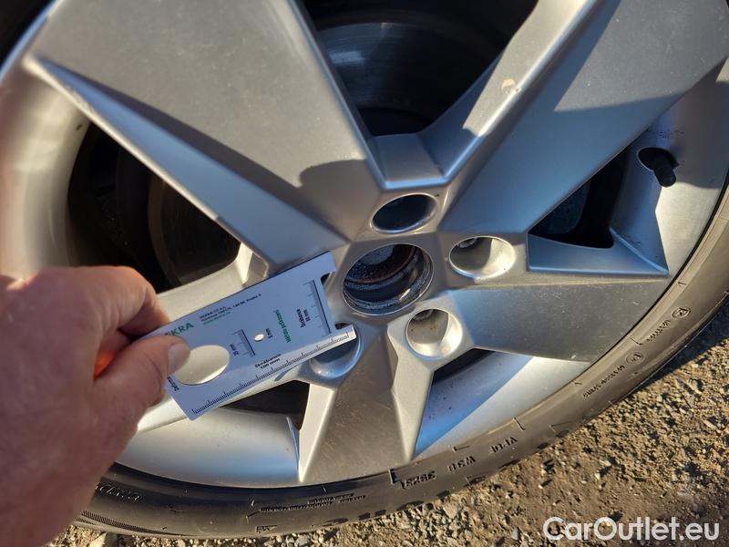  Skoda  Octavia  Combi  (5E5)(03.2017->)  Com 1.6TDI 85 Ambition #22