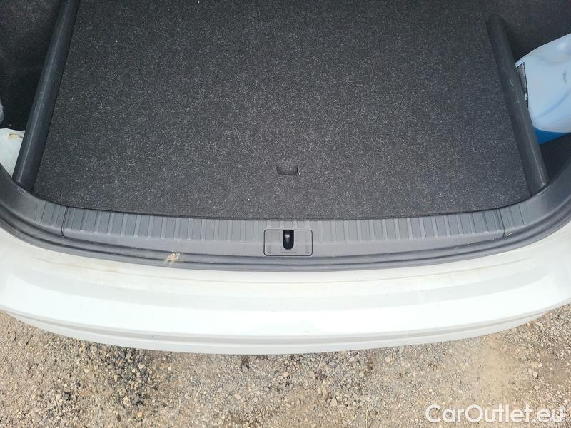  Skoda  Octavia  Combi (NX3)(2020) Oct.Com.1.4TSI 150 Style AT #6